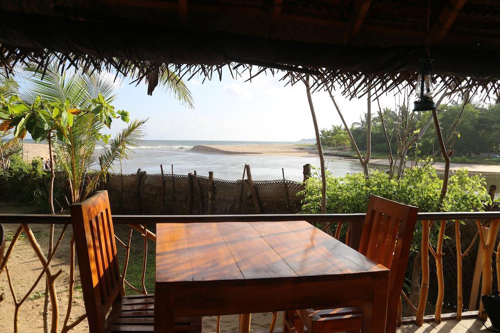 Lonely Beach Resort Тангалла Экстерьер фото