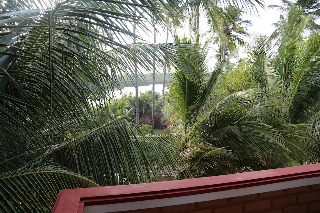 Lonely Beach Resort Тангалла Номер фото